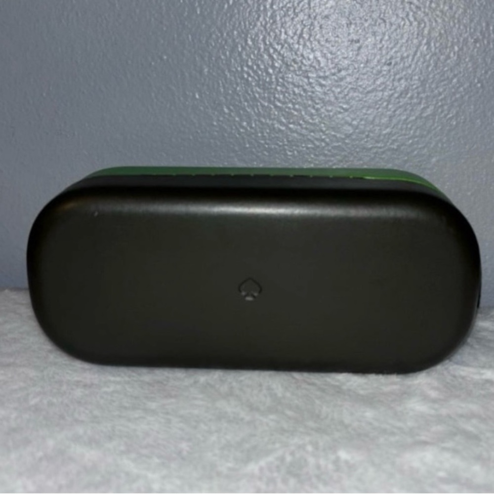 Kate Spade Vibrant Green Glasses Case - Picture 3 of 10